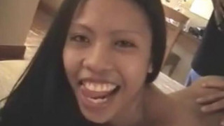 FILIPINA BAR GIRL Jas Fucks in front of friends
