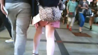 パンツはイメージ通りで上品でエッチな大人のお姉さまが履きそうなパンティーです