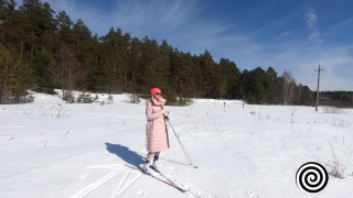 Naked girl skiing