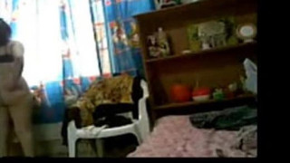 AMATEUR ARAB GIRL MASTURBATING AT HOME