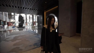 果哥白金版視頻~酒店約啪抖音妹~衣服脫下來原來胸器那麼大!!